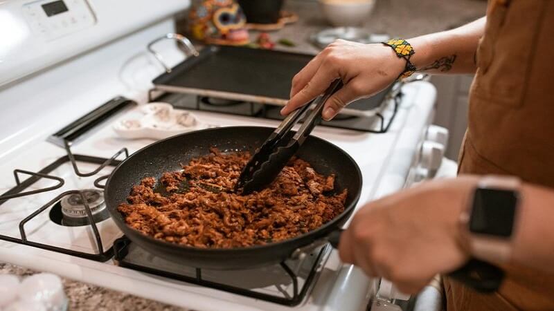 Why Grass-Fed Beef Tallow Makes the Crunchiest Snacks